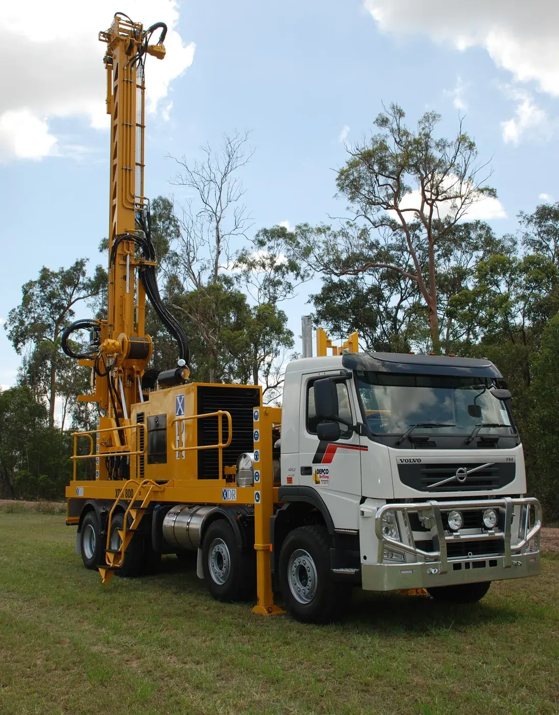 XDR 800 exploration rig — the product line HYDCO was built on
